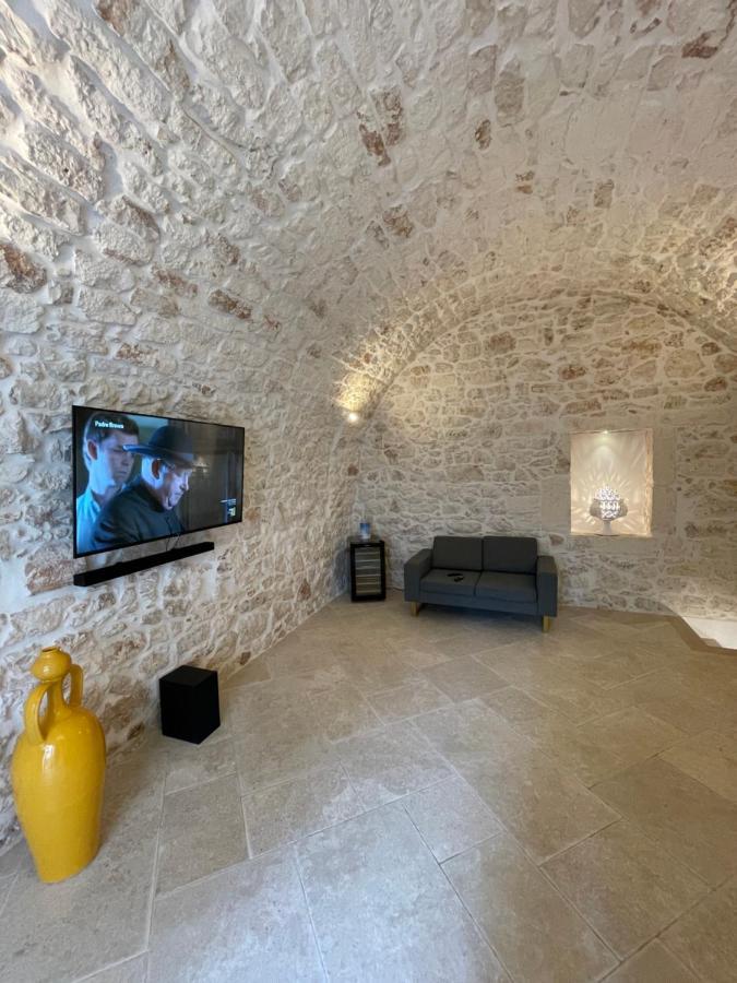 White Room Ostuni Exterior photo